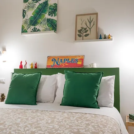 Flegreo לינה וארוחת בוקר 3*