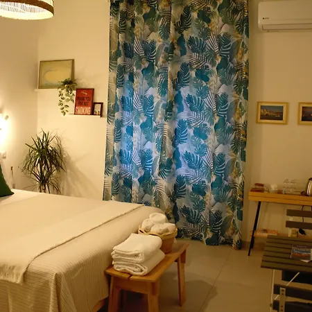 Flegreo לינה וארוחת בוקר 3*